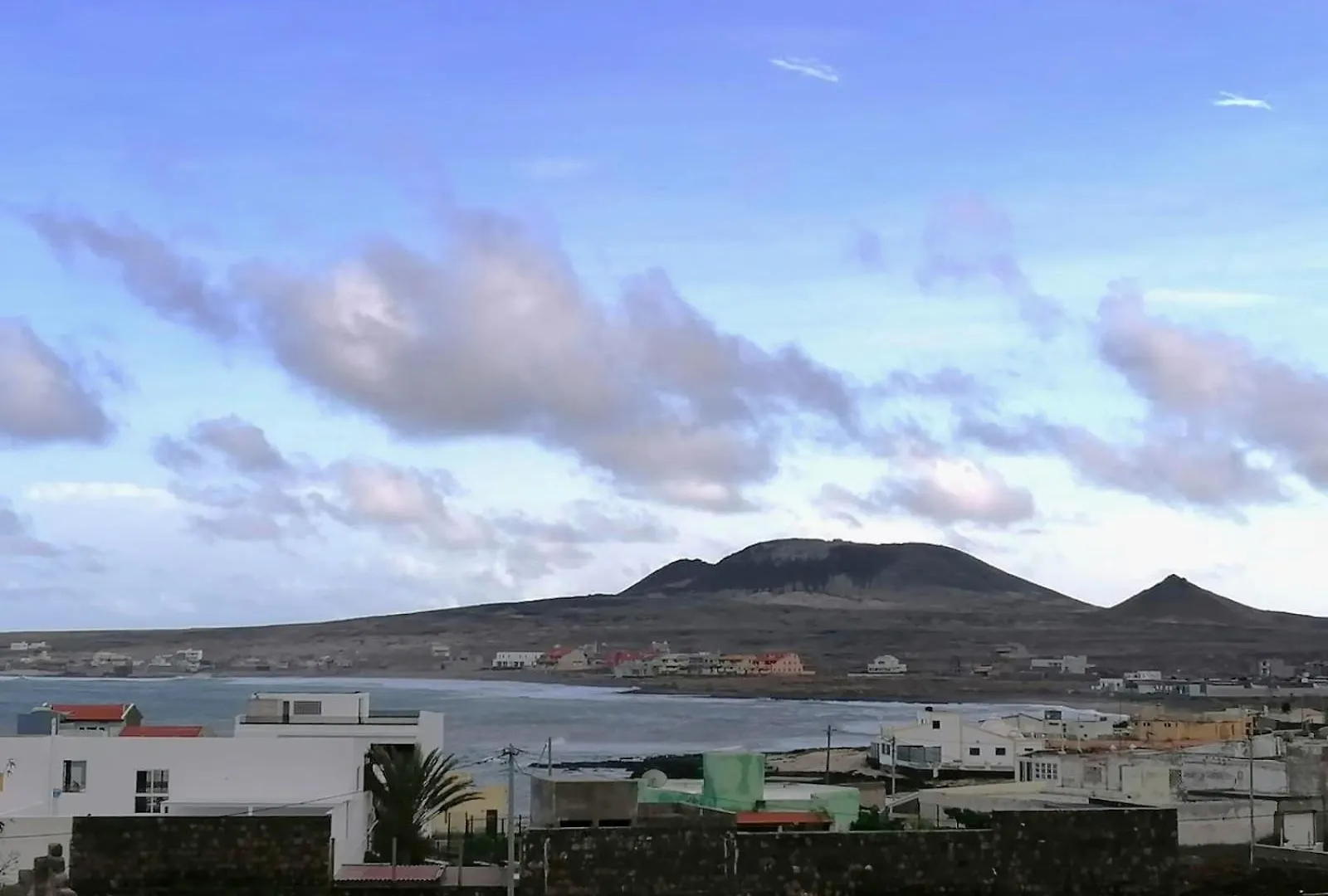 House View To Santa Luzia With Swimming Pool Villa Mindelo Vakantiehuis