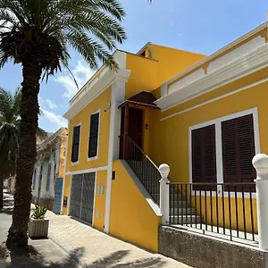 Gasthuis Orietta Residencial, Mindelo